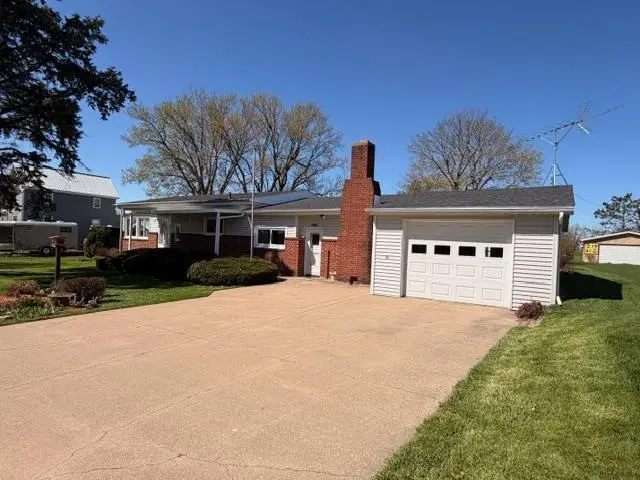 180 Lutjen Place, Platteville, WI 53818 - #1