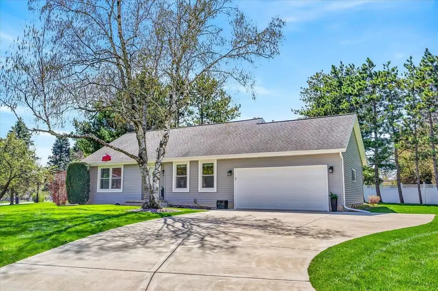 2111 Montana Avenue, Sun Prairie, WI 53590 - #3