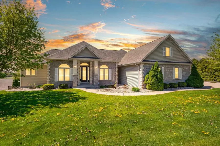N1657 Carlin Road, Fort Atkinson, WI 53538 - #2