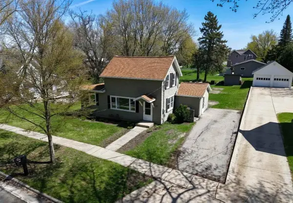 213 N High Street, Cambridge, WI 53523