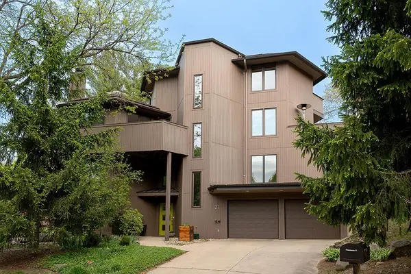 21 Foxboro Circle, Madison, WI 53717