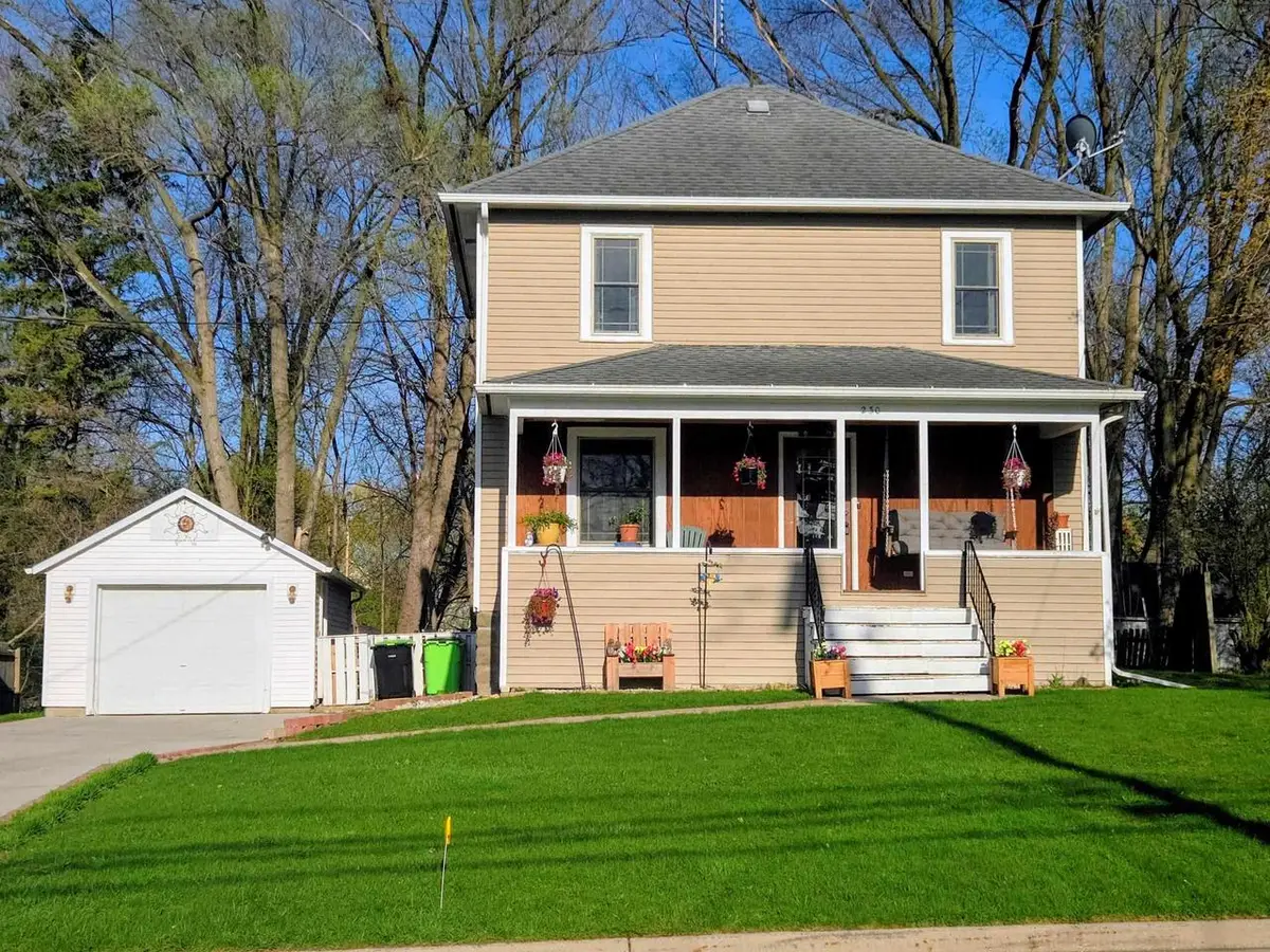 230 S Bridge Street, Markesan, WI 53946 - #1