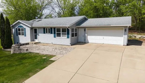 15208 W Carroll Road, Brodhead, WI 53520