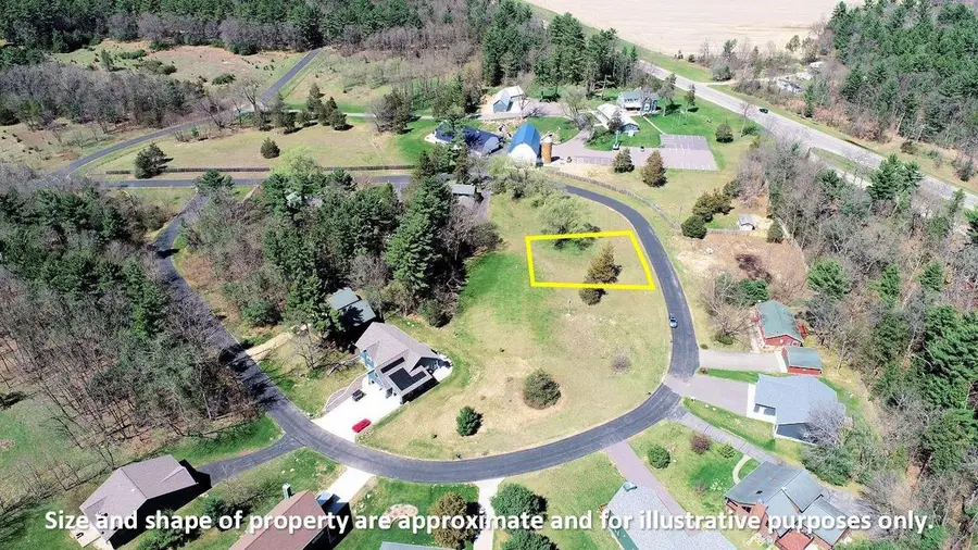 L6 Grand Pines Circle, Wisconsin Dells, WI 53965 - #3