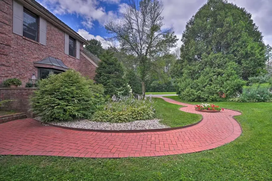 6993 Applewood Drive, Madison, WI 53719 - #2