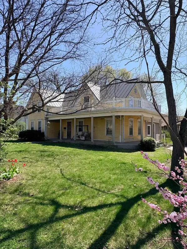 875 Water Street, Prairie Du Sac, WI 53578