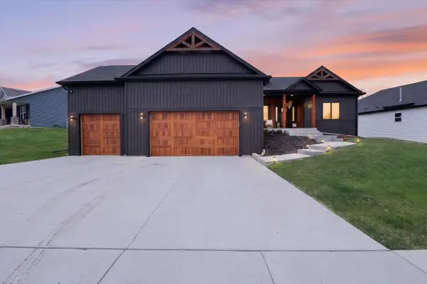 624 Greenway Point Drive, Janesville, WI 53548