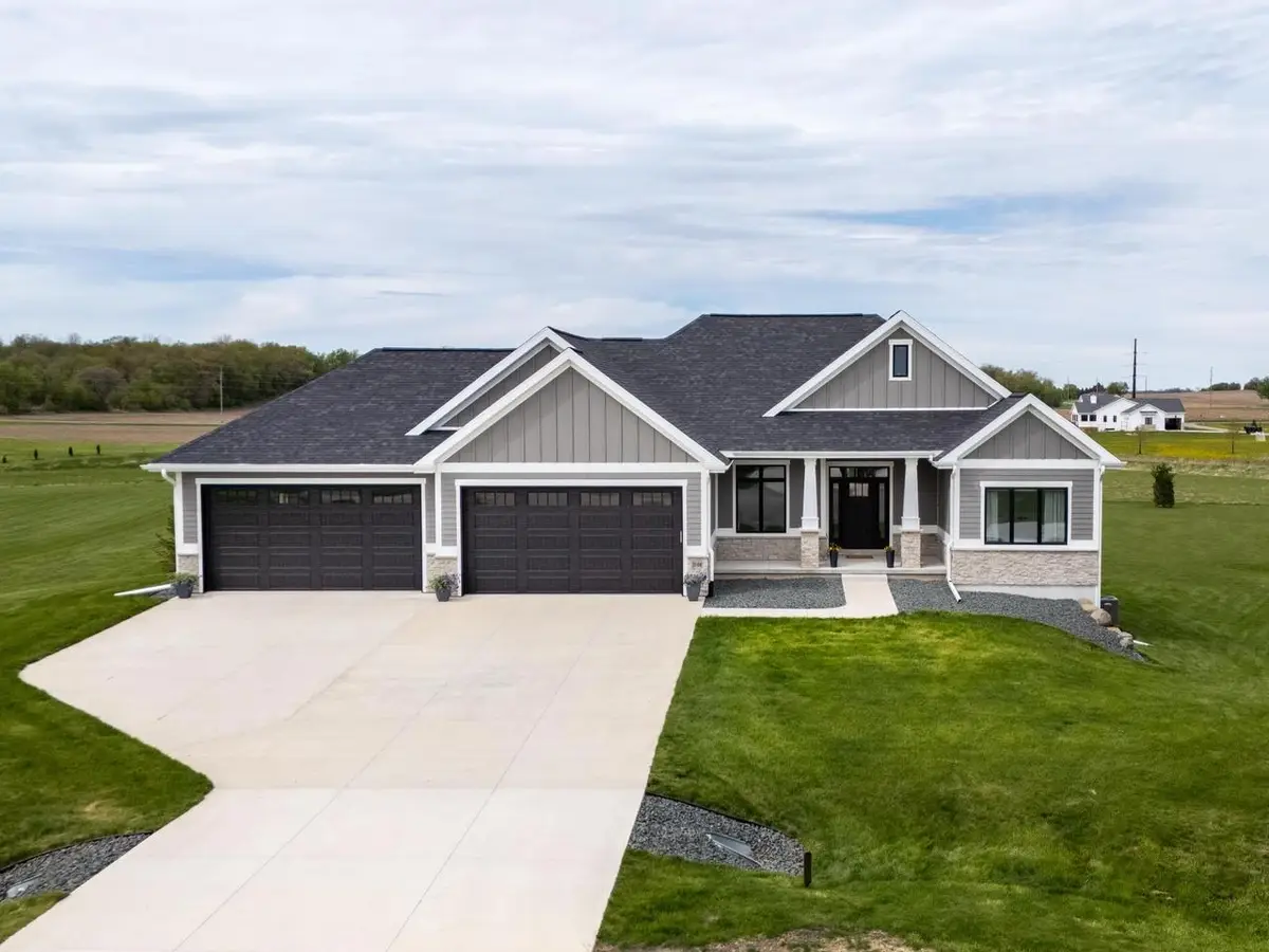 3006 Curtis Court, Sun Prairie, WI 53590 - #1