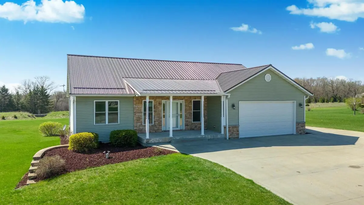 W7379 White Oak Run, Pardeeville, WI 53954 - #1