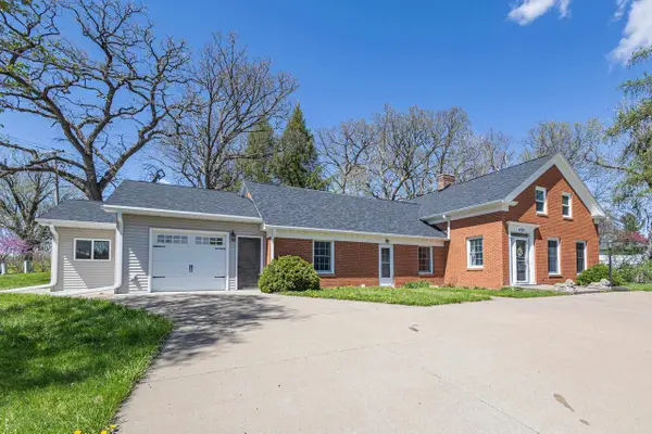 1290 Perry Street, Platteville, WI 53818