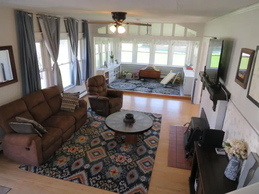 309 Oneida Street, Beaver Dam, WI 53916 - #3