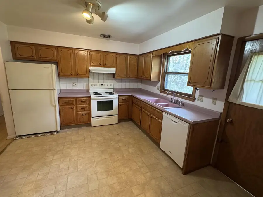 18 N Kenosha Drive, Madison, WI 53705 - #3