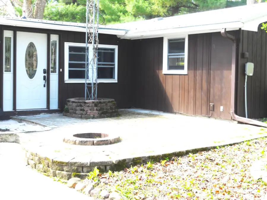 251 Indian Mound Street, Oxford, WI 53952 - #2