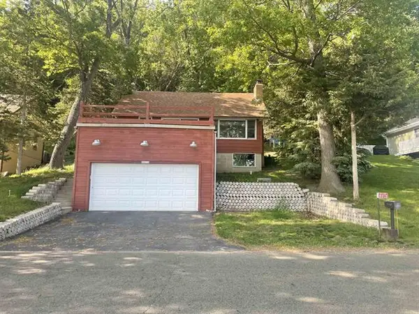 W10728 Tipperary Road, Poynette, WI 53955