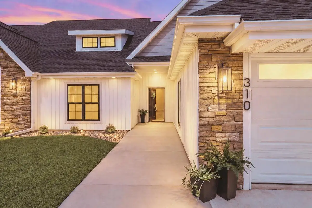 310 Willow Street, Pardeeville, WI 53954 - #1