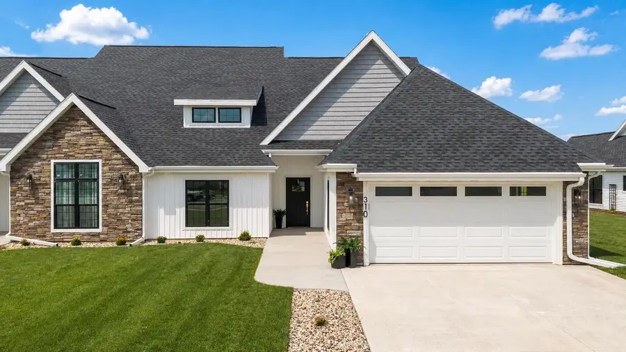 310 Willow Street, Pardeeville, WI 53954 - #3