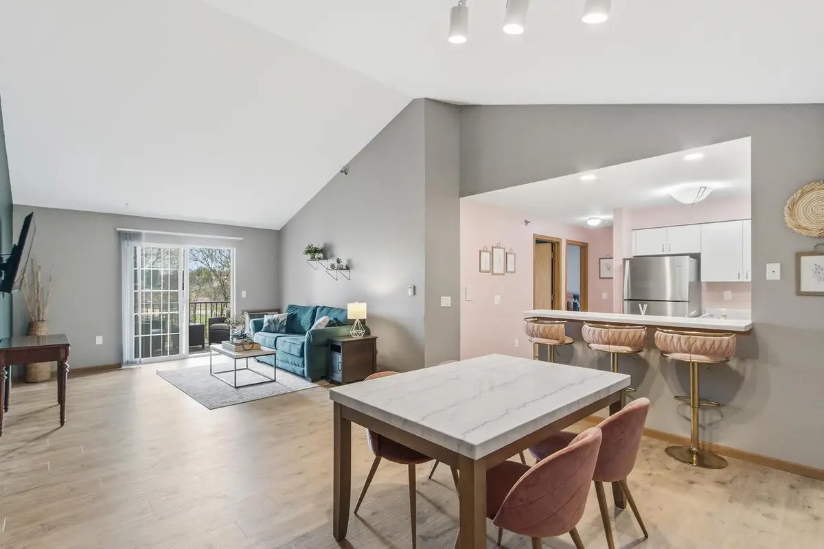 203 Kearney Way #304, Waunakee, WI 53597 - #1