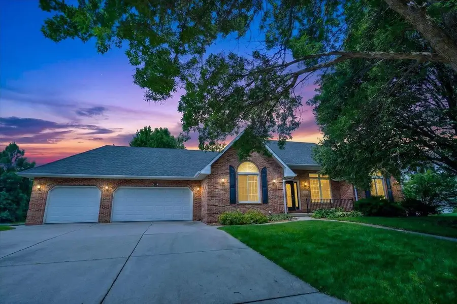 888 Chalfont Drive, Sun Prairie, WI 53590 - #2