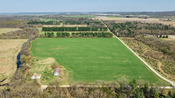7571 McKinney Road, Mazomanie, WI 53560