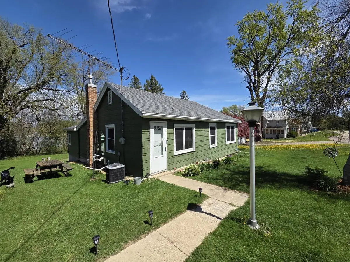 216 Pearl Street, Kingston, WI 53939 - #1