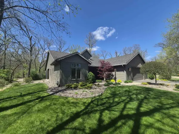 3181 N Crystal Springs Road, Janesville, WI 53545