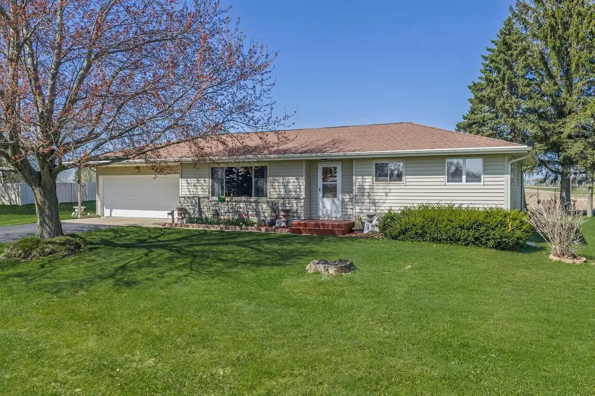 N2737 Welk Road, Markesan, WI 53946 - #1