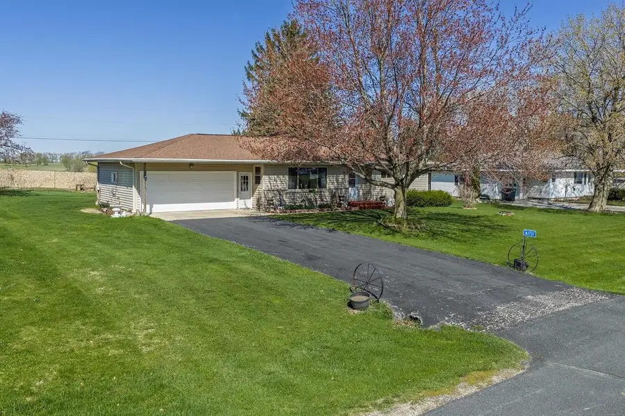 N2737 Welk Road, Markesan, WI 53946 - #2