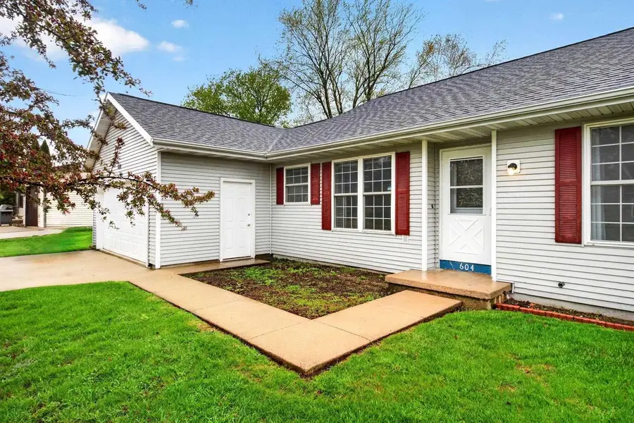 604 Sunrise Drive, Ripon, WI 54971 - #3