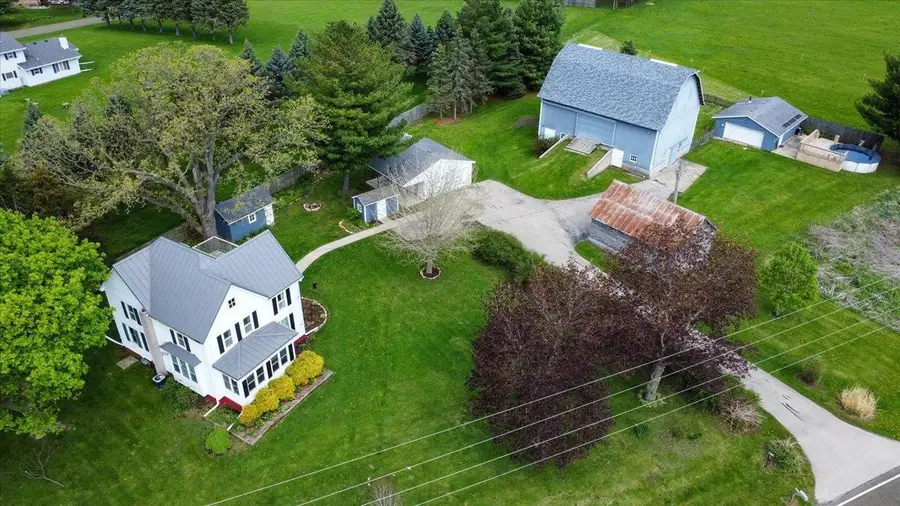 6059 Portage Road, Deforest, WI 53532 - #2