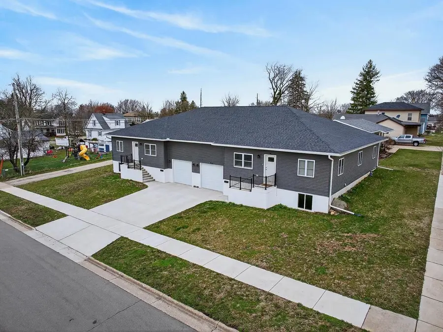 1423 21st Street, Monroe, WI 53566 - #3