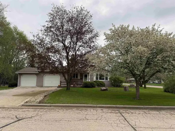22 16th Street, Prairie Du Sac, WI 53578