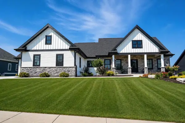 1045 Augusta Drive, Oregon, WI 53575
