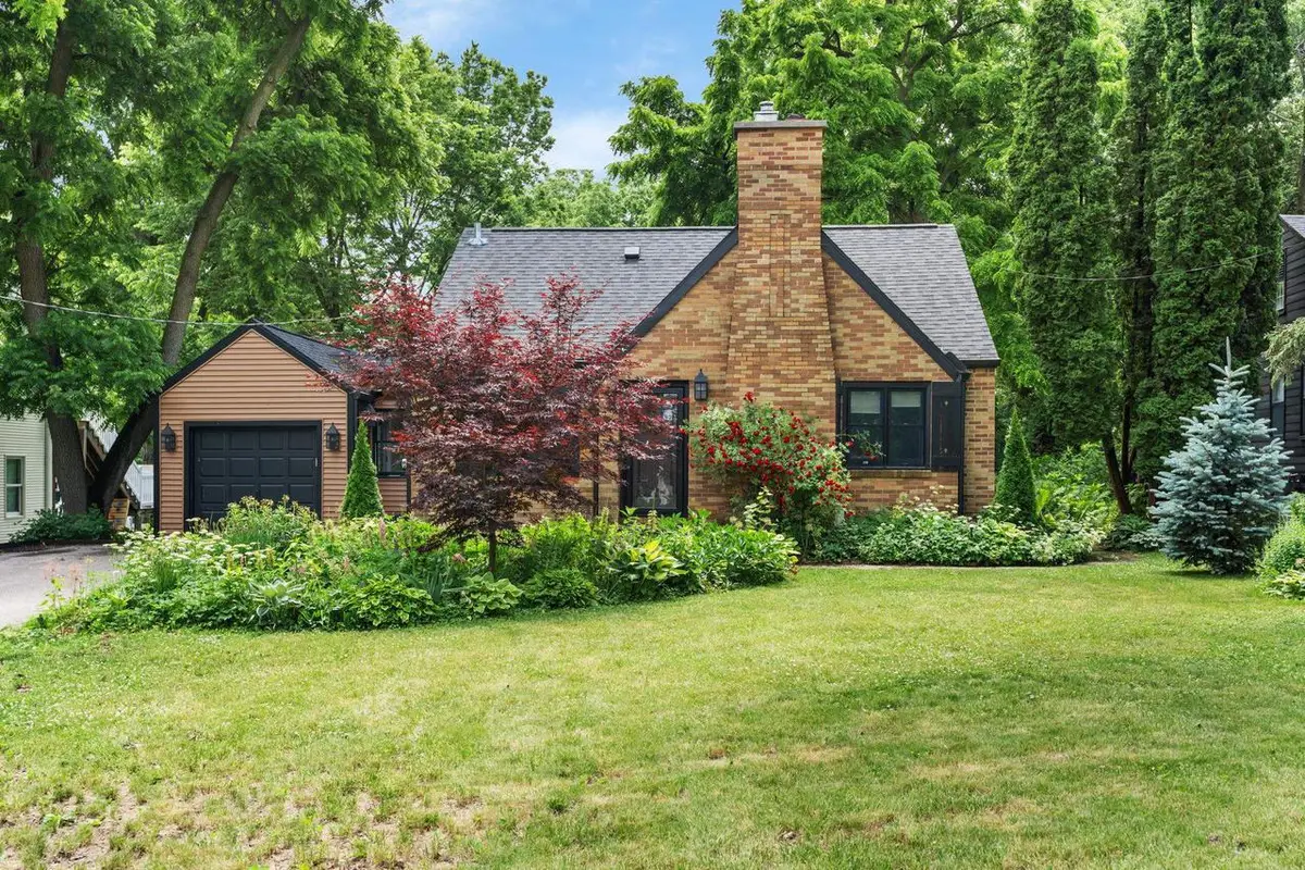 2501 Waunona Way, Madison, WI 53713 - #1