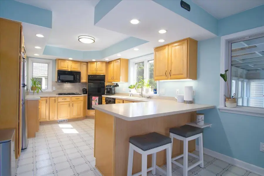 238 Kensington Drive, Madison, WI 53704 - #3