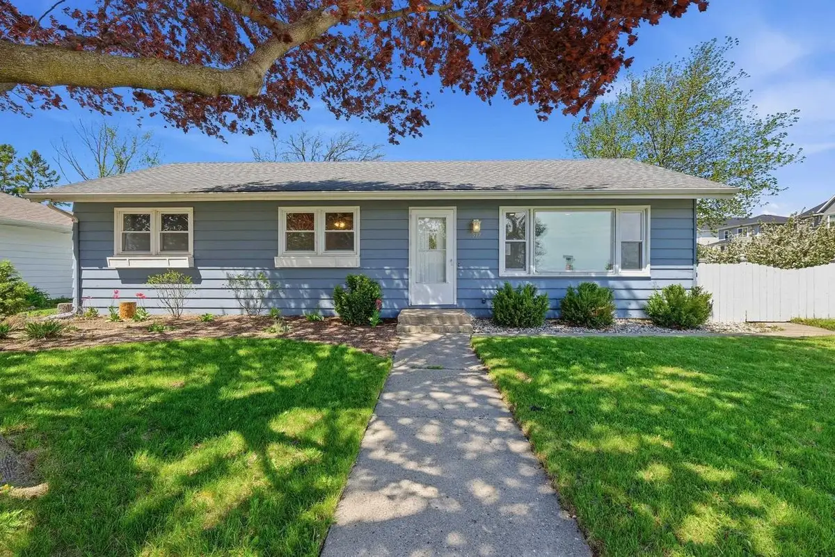 517 Hillcrest Drive, Waunakee, WI 53597 - #1