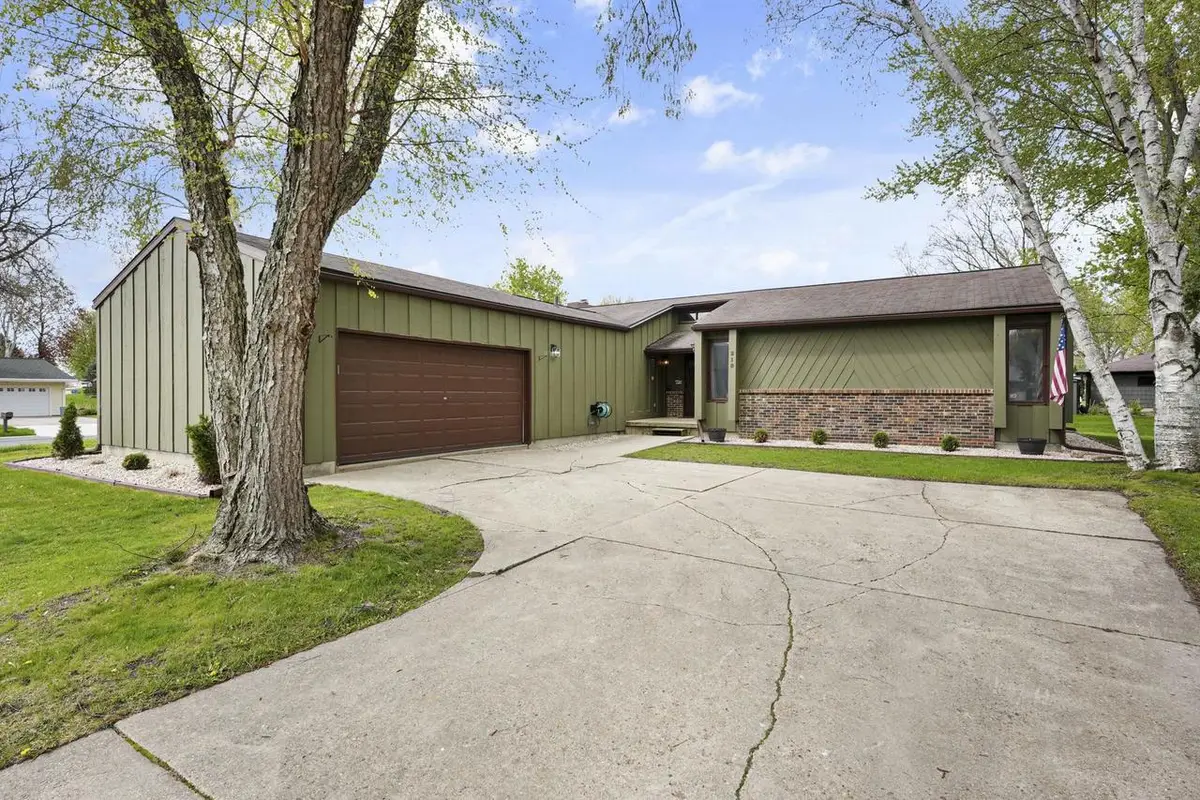 218 Avalon Road, Columbus, WI 53925 - #1
