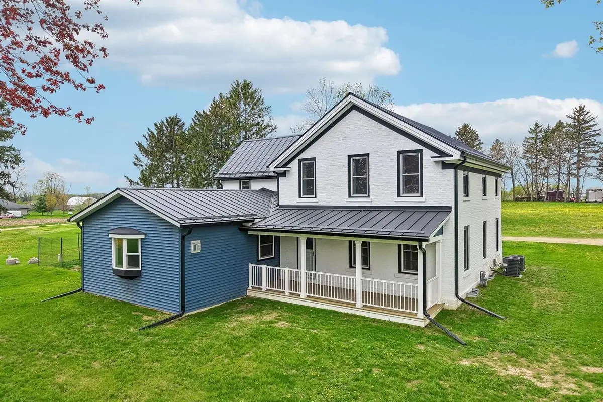 5833 Town Hall Drive, Sun Prairie, WI 53590 - #1