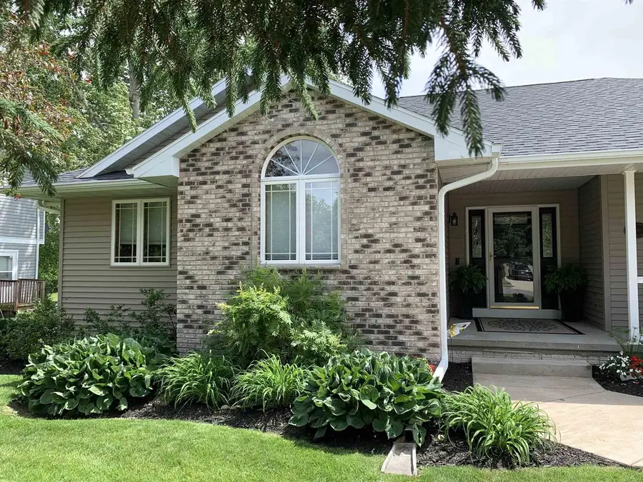 140 Dykstra Drive, Fall River, WI 53932 - #2
