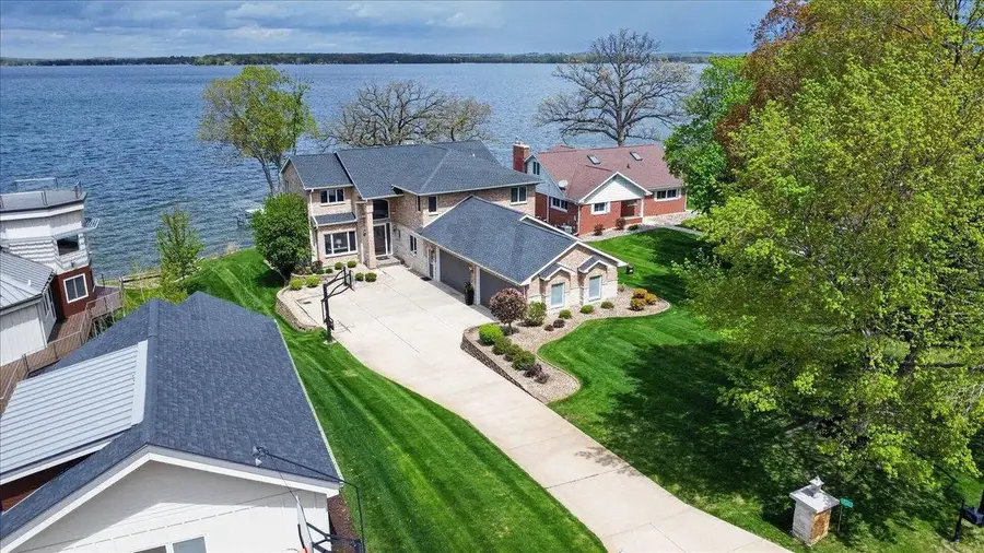 3066 Shadyside Drive, Stoughton, WI 53589 - #2