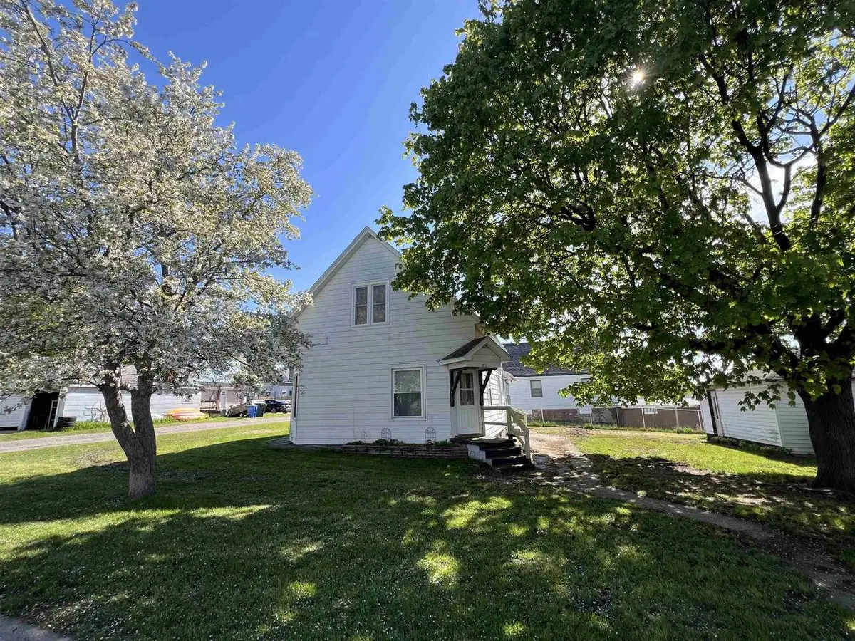 209 Volk Street, Portage, WI 53901 - #1