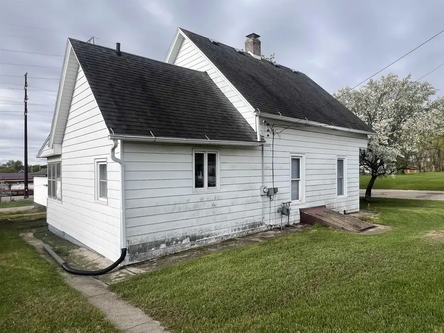 209 Volk Street, Portage, WI 53901 - #2