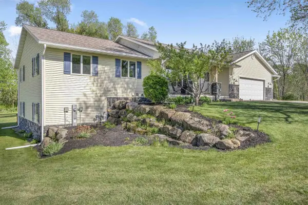 105 Weynand Road, Merrimac, WI 53561