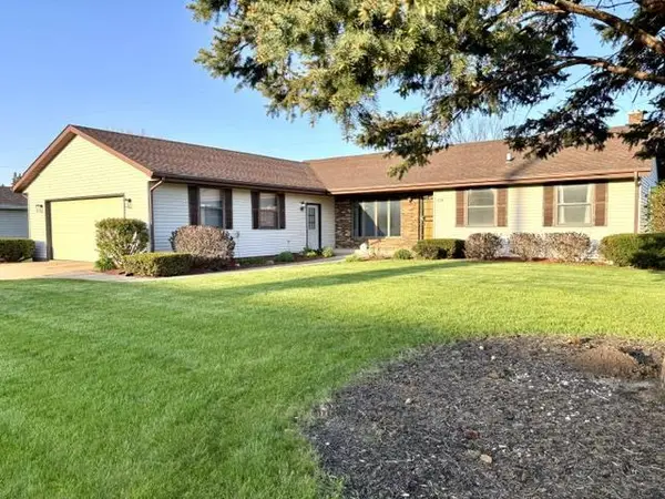 226 Beechwood Drive, Janesville, WI 53548
