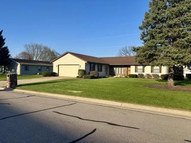 226 Beechwood Drive, Janesville, WI 53548 - #2