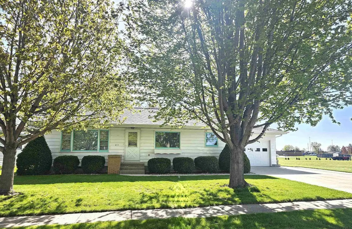 415 High Street, Waupun, WI 53963 - #1