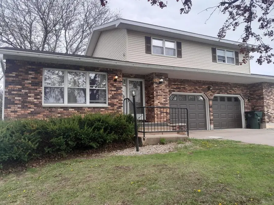 335/337 Alona Lane, Lancaster, WI 53813 - #2