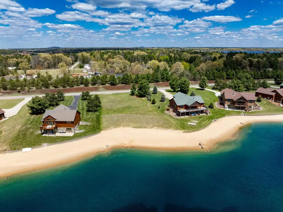 W5601 Castaway Drive, New Lisbon, WI 53950 - #3