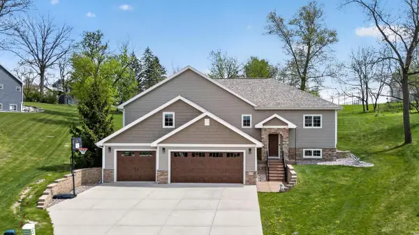 111 Savannah Circle, Barneveld, WI 53507