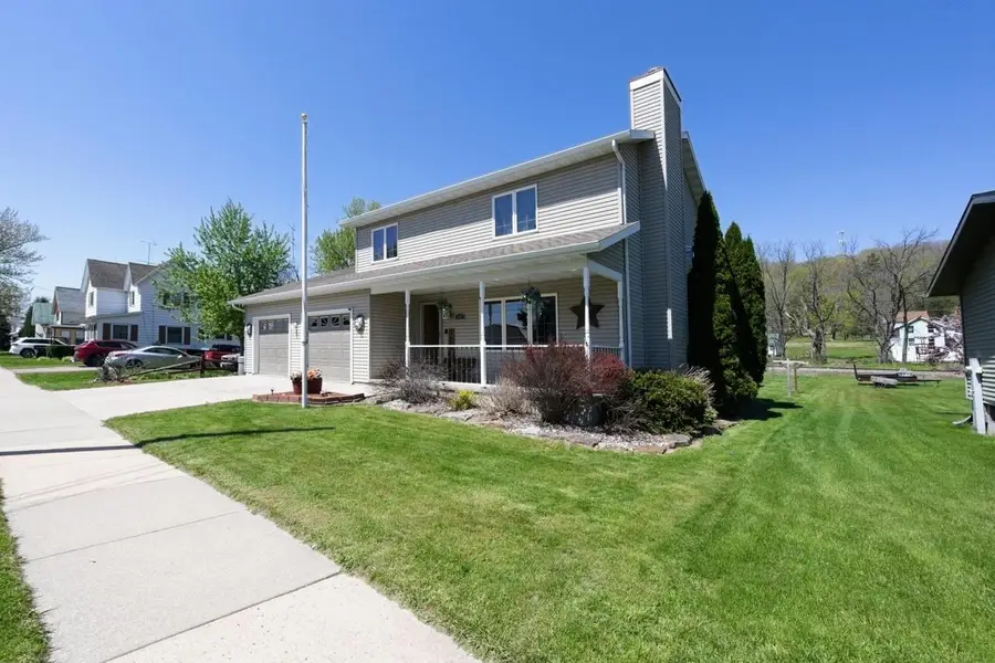 312 Walnut Street, North Freedom, WI 53951 - #2