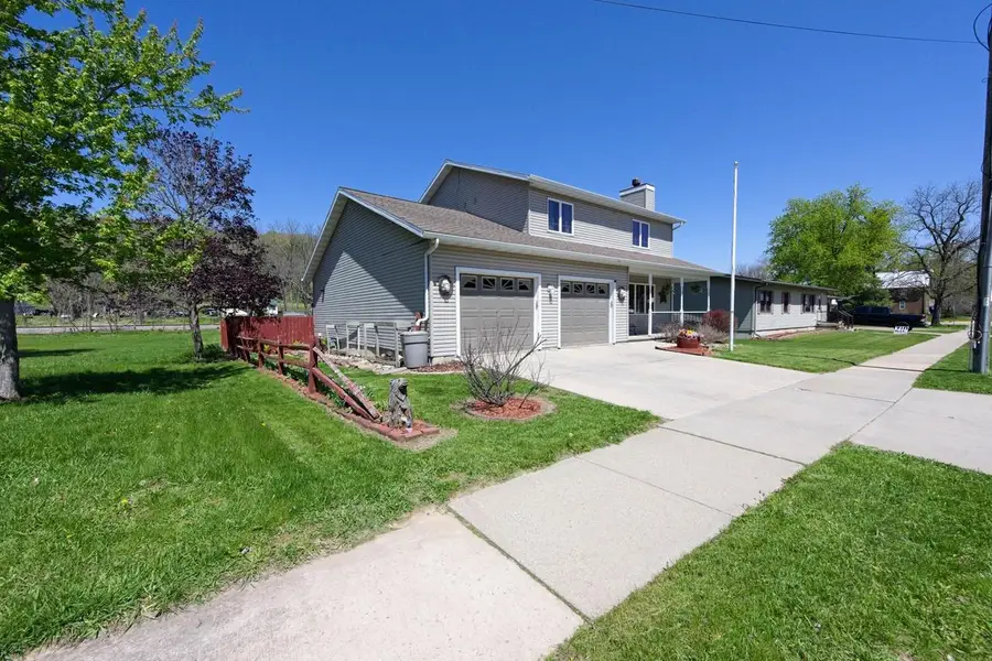 312 Walnut Street, North Freedom, WI 53951 - #3